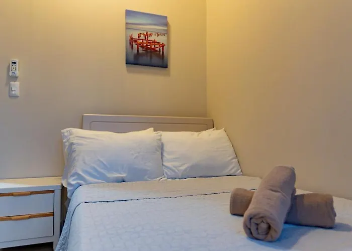 Spacious 3br In Uptown Bgc With King Size Bed, Near Malls And Restaurants Apartamento