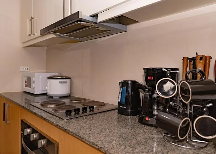 Spacious 3br In Uptown Bgc With King Size Bed, Near Malls And Restaurants Apartamento *