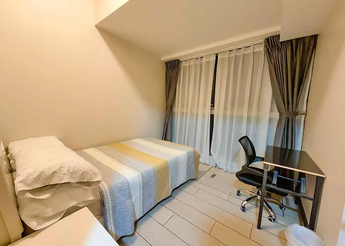 Spacious 3br In Uptown Bgc With King Size Bed, Near Malls And Restaurants Apartamento Manila