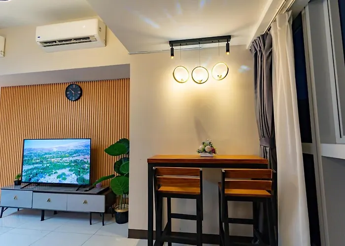 Spacious 3br In Uptown Bgc With King Size Bed, Near Malls And Restaurants Apartamento