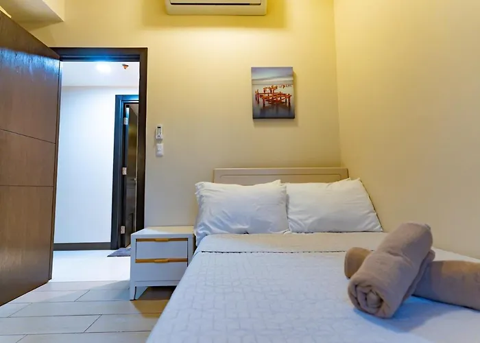 Apartamento Spacious 3br In Uptown Bgc With King Size Bed, Near Malls And Restaurants