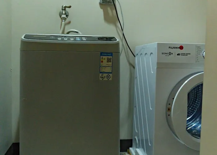 Spacious 3br In Uptown Bgc With King Size Bed, Near Malls And Restaurants Apartamento