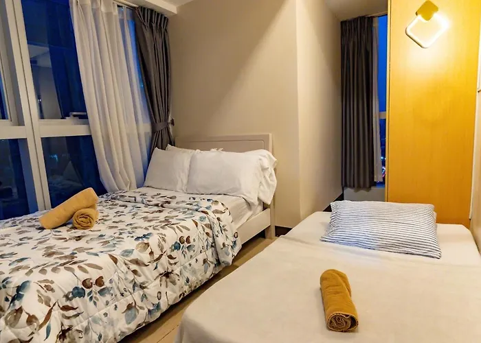 Spacious 3br In Uptown Bgc With King Size Bed, Near Malls And Restaurants Manila