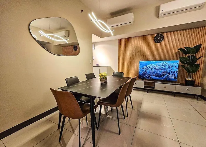 Spacious 3br In Uptown Bgc With King Size Bed, Near Malls And Restaurants Apartamento *