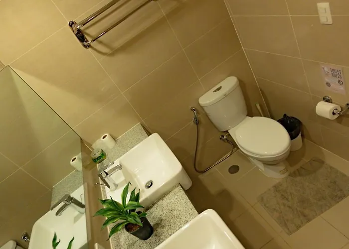 Apartamento Spacious 3br In Uptown Bgc With King Size Bed, Near Malls And Restaurants